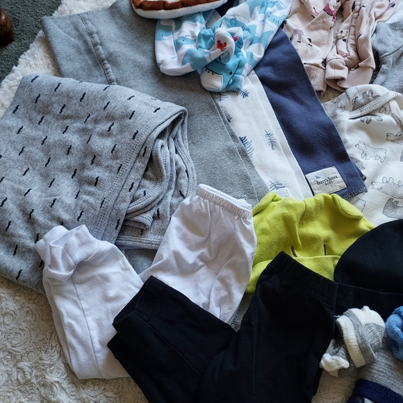 Bundle (25 pc) 6-9mo Multicolor Baby Boy Cool Weather Clothing Lot - Picture 4 of 10